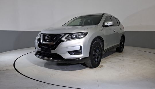 Nissan • X-Trail