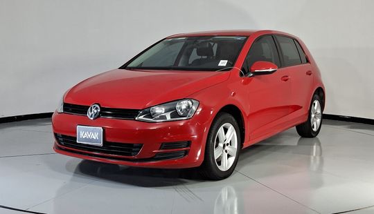 Volkswagen • Golf