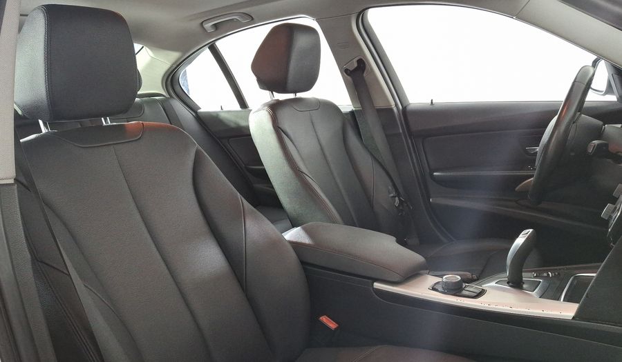 Bmw Serie 3 2.0 320IA Sedan 2016