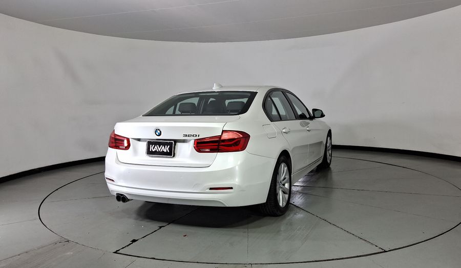 Bmw Serie 3 2.0 320IA Sedan 2016