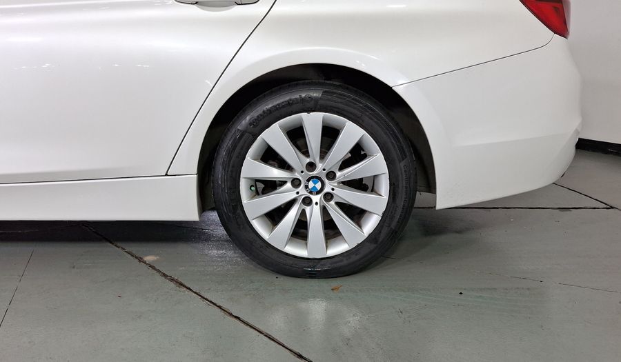 Bmw Serie 3 2.0 320IA Sedan 2016