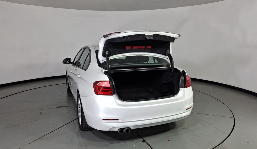 Bmw Serie 3 2.0 320IA Sedan 2016