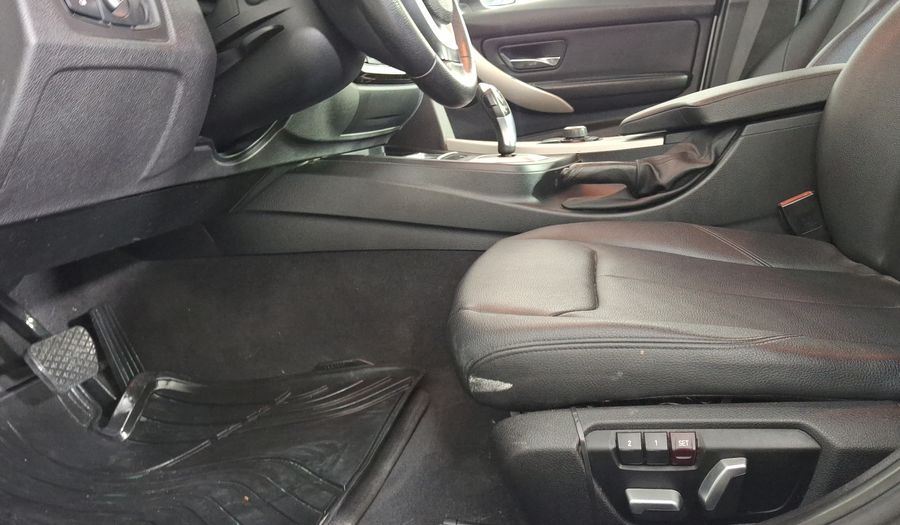 Bmw Serie 3 2.0 320IA Sedan 2016