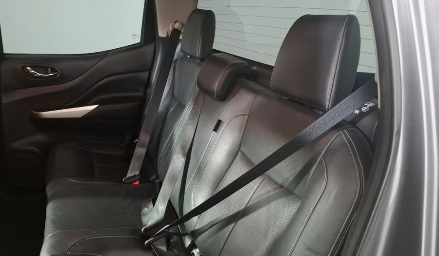 Nissan Np300 2.5 PLATINUM LE AC Pickup 2020