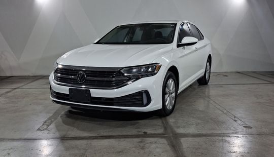 Volkswagen • Jetta
