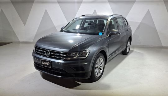 Volkswagen • Tiguan