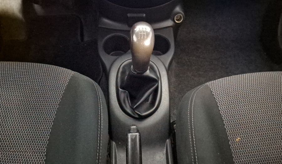 Nissan Versa 1.6 SENSE Sedan 2019