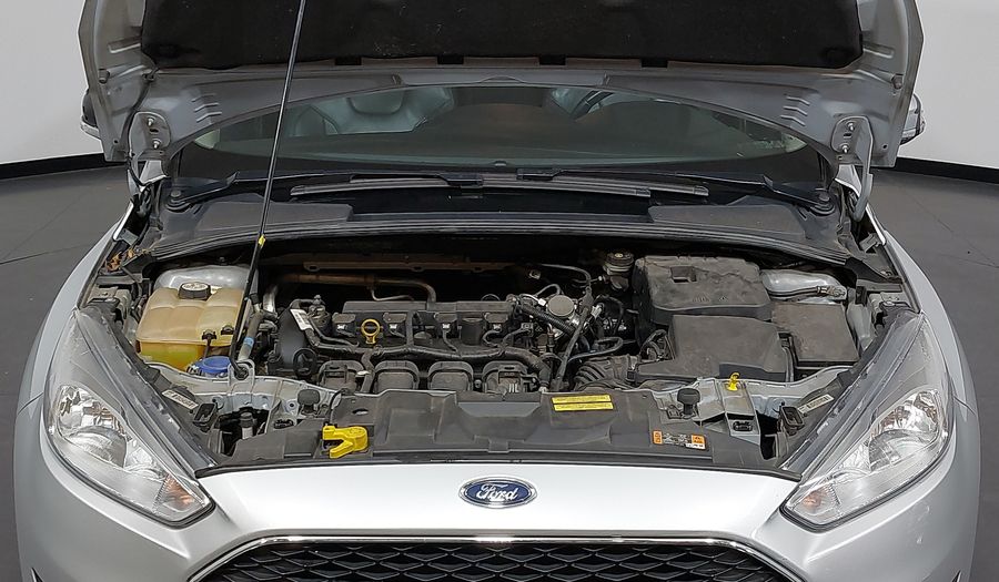 Ford Focus 2.0 SE PLUS AT Hatchback 2017