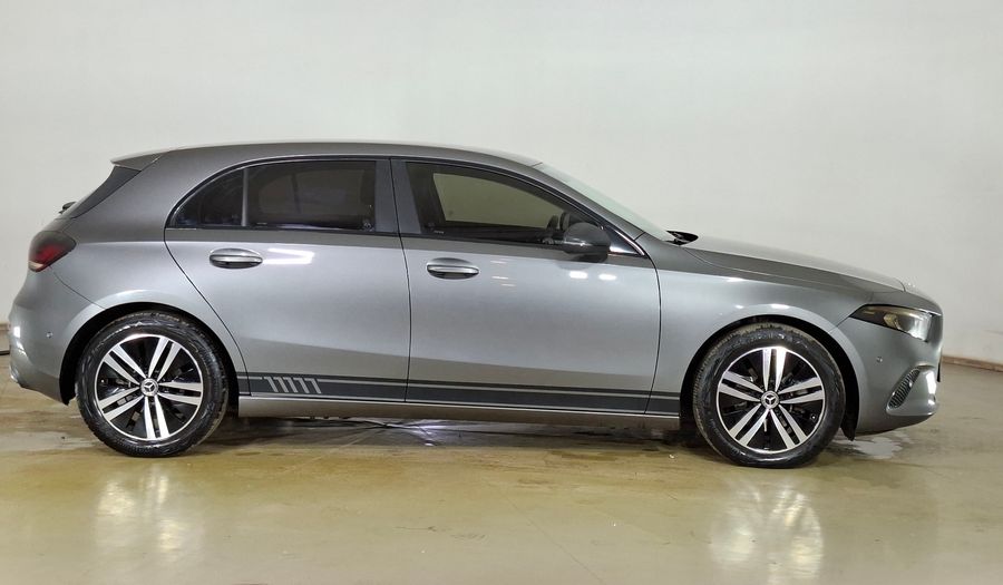 Mercedes Benz Clase A 1.3 200 DCT PROGRESSIVE Hatchback 2022