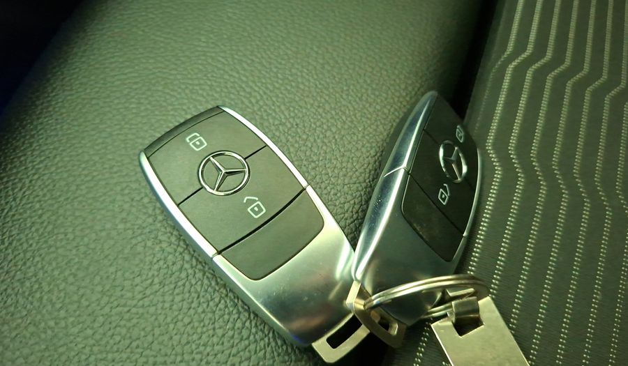 Mercedes Benz Clase A 1.3 200 DCT PROGRESSIVE Hatchback 2022