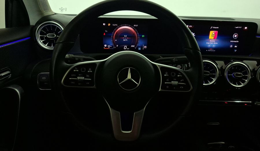 Mercedes Benz Clase A 1.3 200 DCT PROGRESSIVE Hatchback 2022