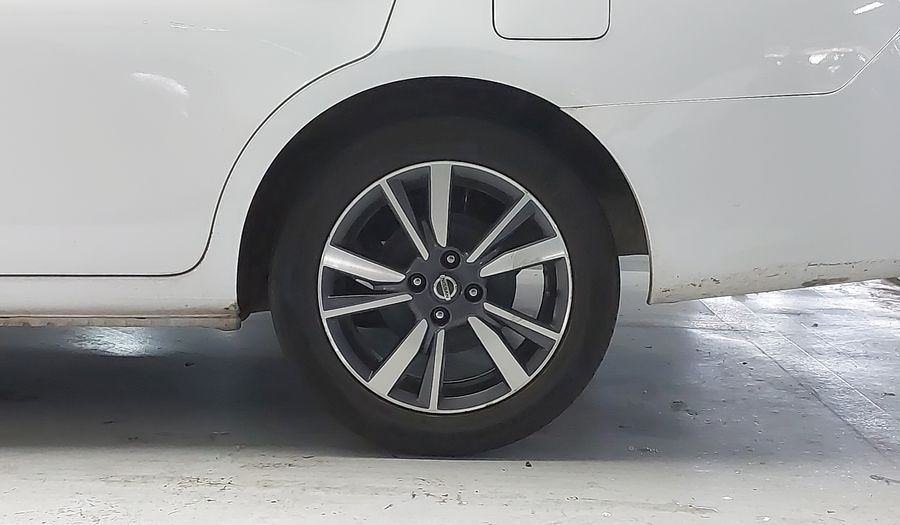 Nissan Versa 1.6 SL CVT Sedan 2020