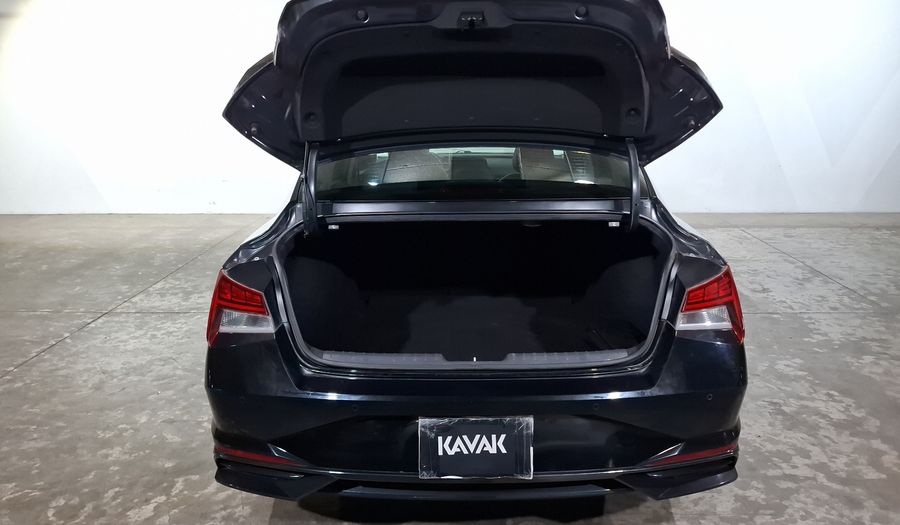 Hyundai Elantra 2.0 LIMITED TECH IVT Sedan 2022