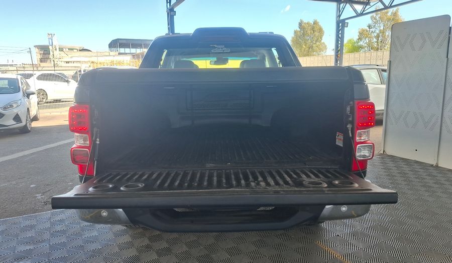 Chevrolet S10 2.8 TD HIGH COUNTRY AUTO 4WD Pickup 2017