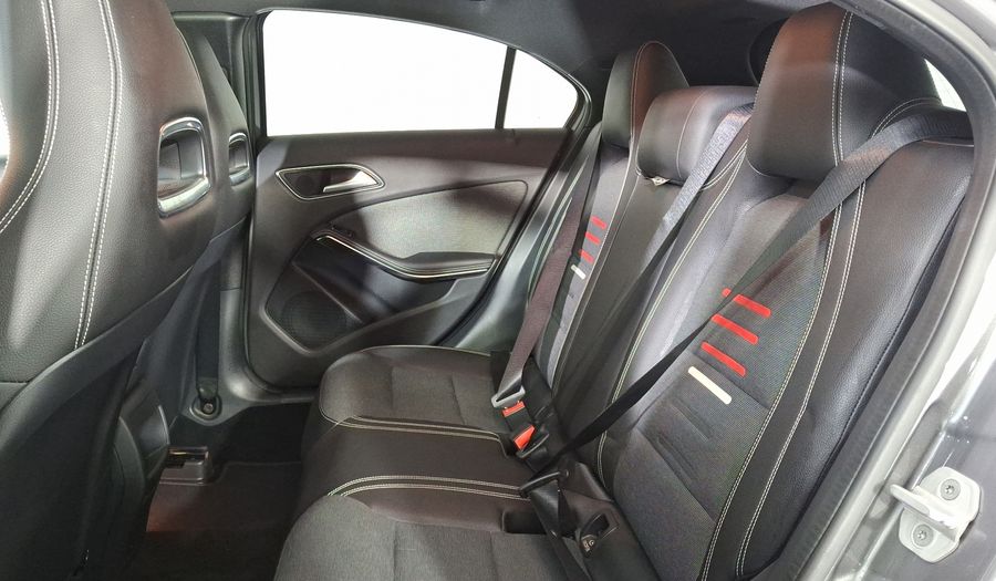 Mercedes Benz Clase A 1.6 200 STYLE DCT Hatchback 2018