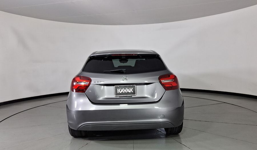 Mercedes Benz Clase A 1.6 200 STYLE DCT Hatchback 2018