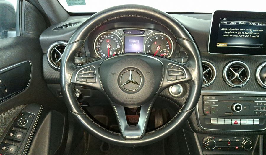 Mercedes Benz Clase A 1.6 200 STYLE DCT Hatchback 2018