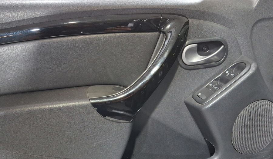Renault Stepway 1.6 DYNAMIQUE MT Hatchback 2013