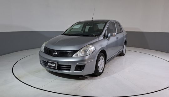 Nissan • Tiida