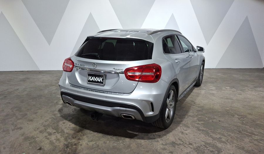 Mercedes Benz Clase Gla 2.0 GLA 250 CGI SPORT Suv 2015