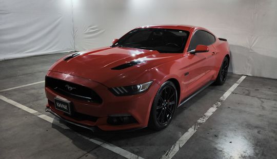Ford • Mustang