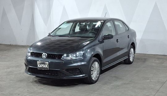 Volkswagen • Vento