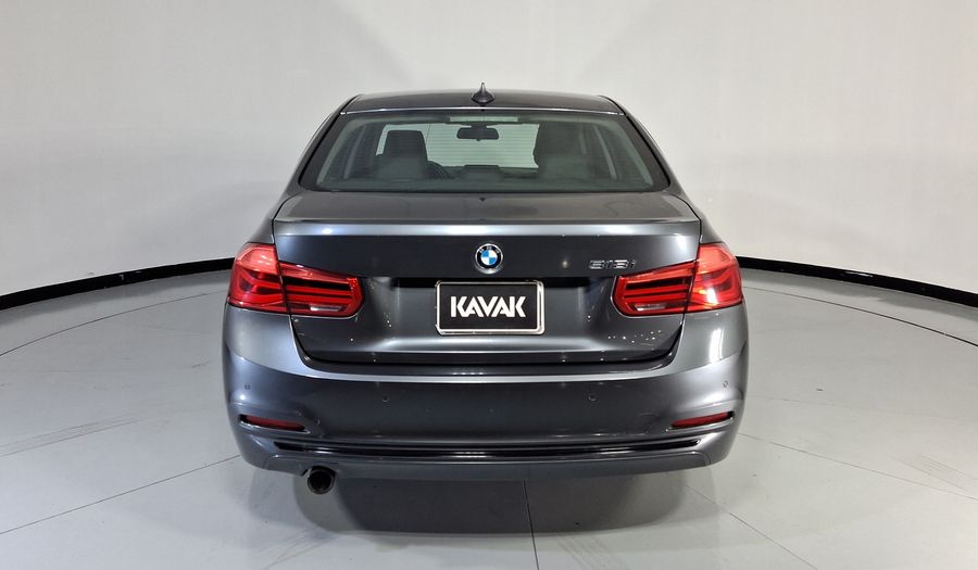 Bmw Serie 3 1.5 318IA SPORT LINE AUTO Sedan 2018