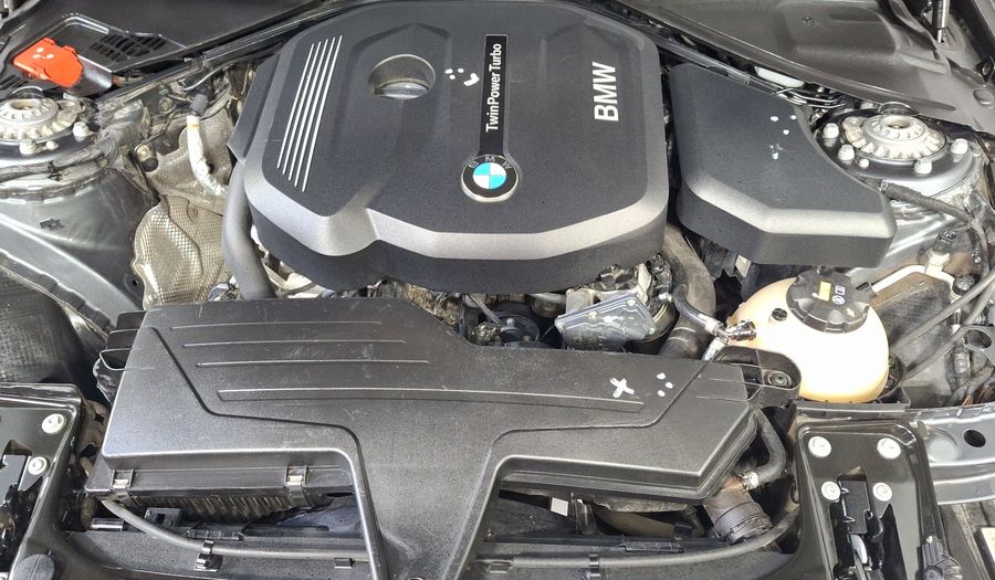 Bmw Serie 3 1.5 318IA SPORT LINE AUTO Sedan 2018