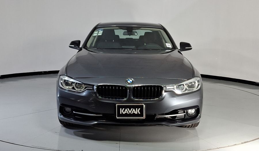 Bmw Serie 3 1.5 318IA SPORT LINE AUTO Sedan 2018