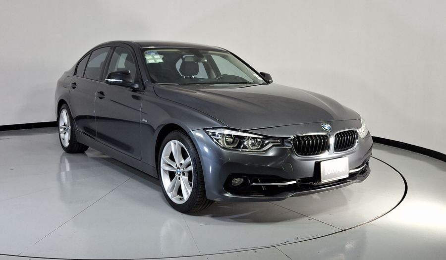 Bmw Serie 3 1.5 318IA SPORT LINE AUTO Sedan 2018