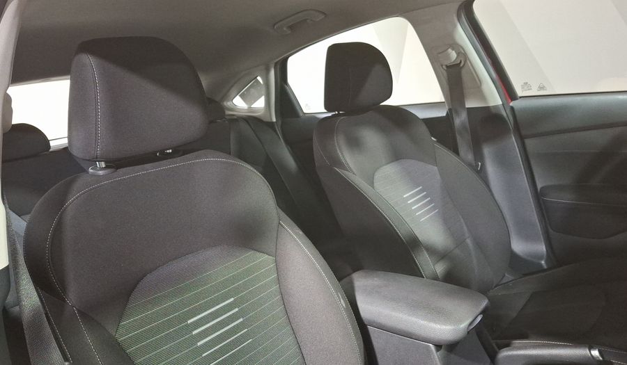 Kia Forte 2.0 EX IVT Hatchback 2021