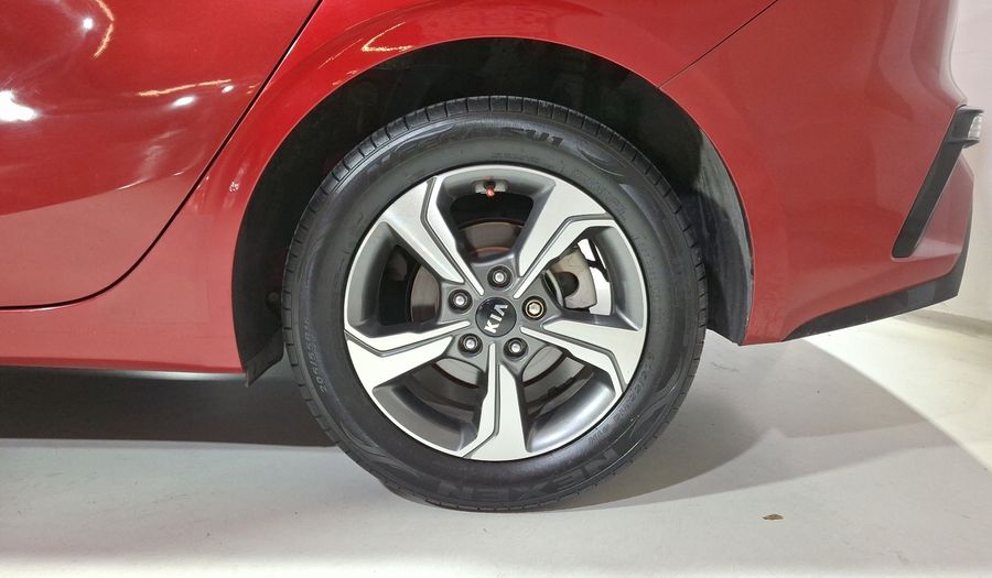 Kia Forte 2.0 EX IVT Hatchback 2021