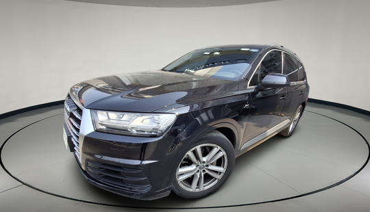 Audi • Q7