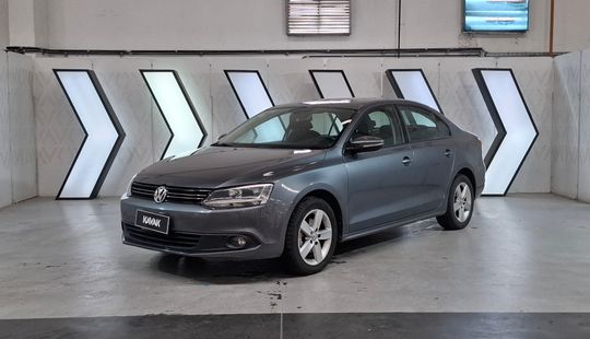 Volkswagen • Vento