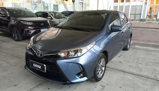 Toyota • Yaris