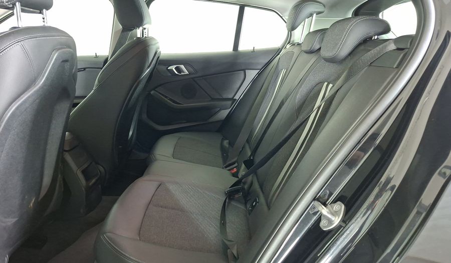 Bmw Serie 1 1.5 118I A DYNAMIC SE 5D Hatchback 2024