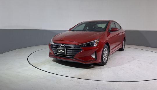 Hyundai • Elantra