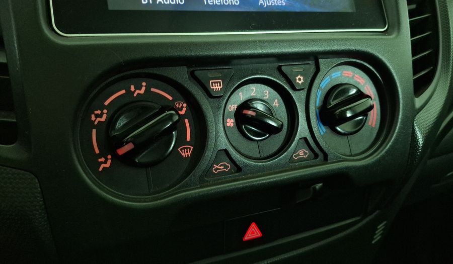 Mitsubishi L200 2.4 TD WORK DC CR Pickup 2021