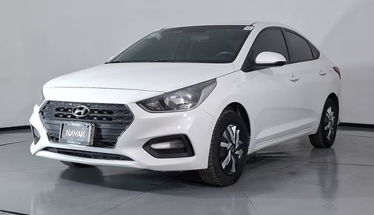 Hyundai • Accent
