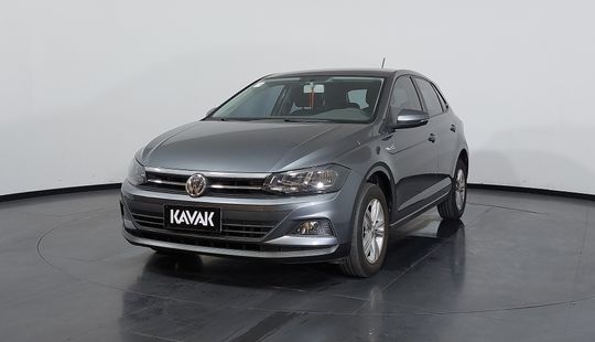 Volkswagen • Polo