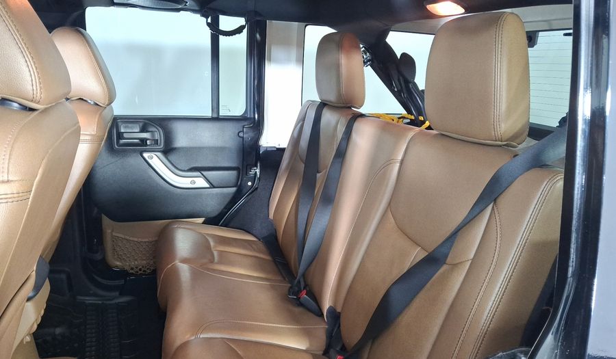 Jeep Wrangler 3.6 UNLIMITED SAHARA 4WD AUTO Suv 2013