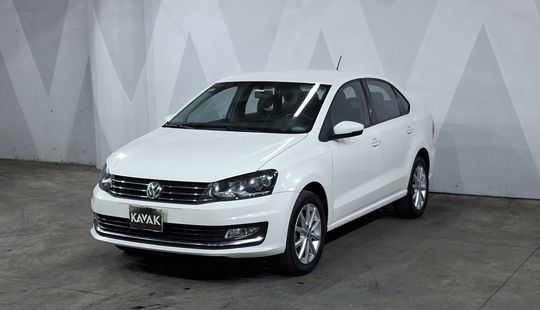 Volkswagen • Vento