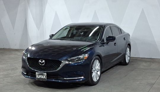Mazda • Mazda 6