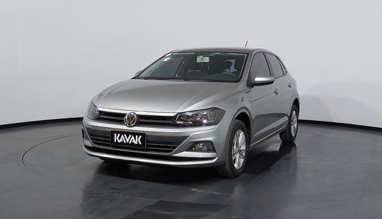 Volkswagen • Polo