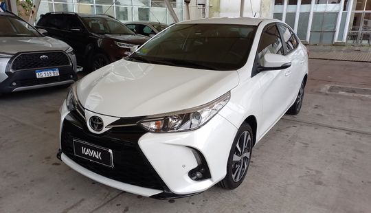 Toyota • Yaris