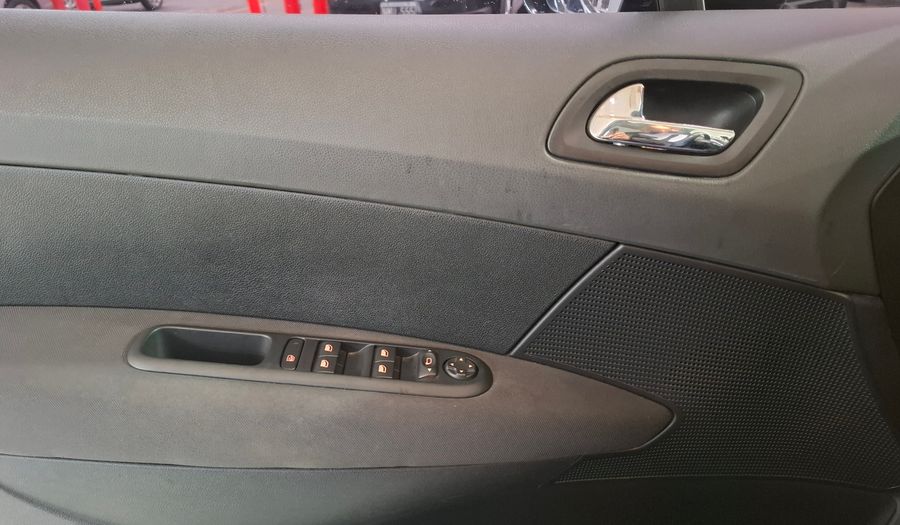 Peugeot 308 1.6 ALLURE Hatchback 2015