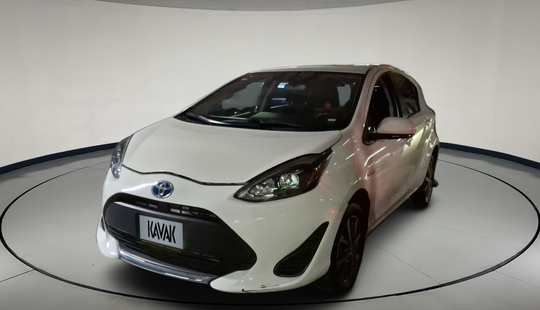 Toyota • Prius C