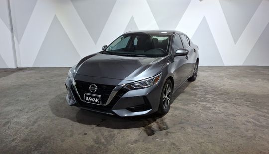 Nissan • Sentra