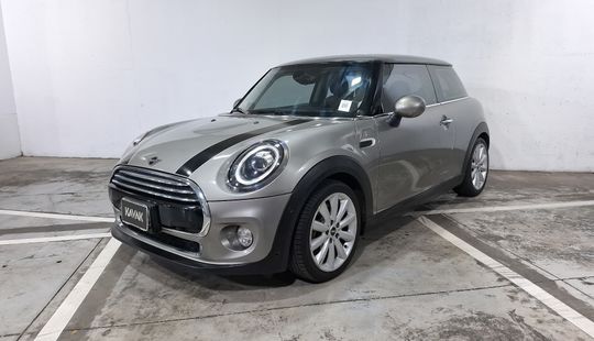 Mini • Cooper