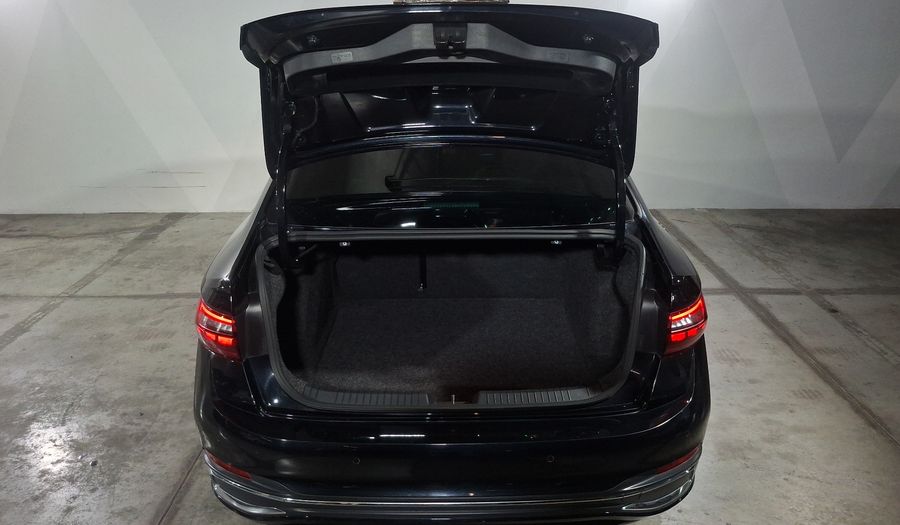 Volkswagen Jetta 1.4 SPORTLINE AUTO Sedan 2022